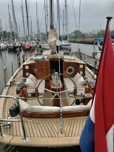 Découvrez le « Stoute Hendrik » Puffin 41 Modern Classic 2008, un voilier classique et moderne.